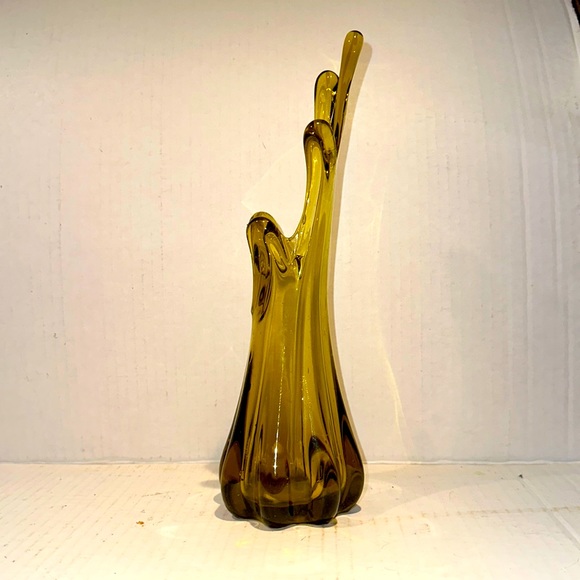 Swung Five Finger Pulled Glass Vase Light Avocado 10" - Picture 2 of 8